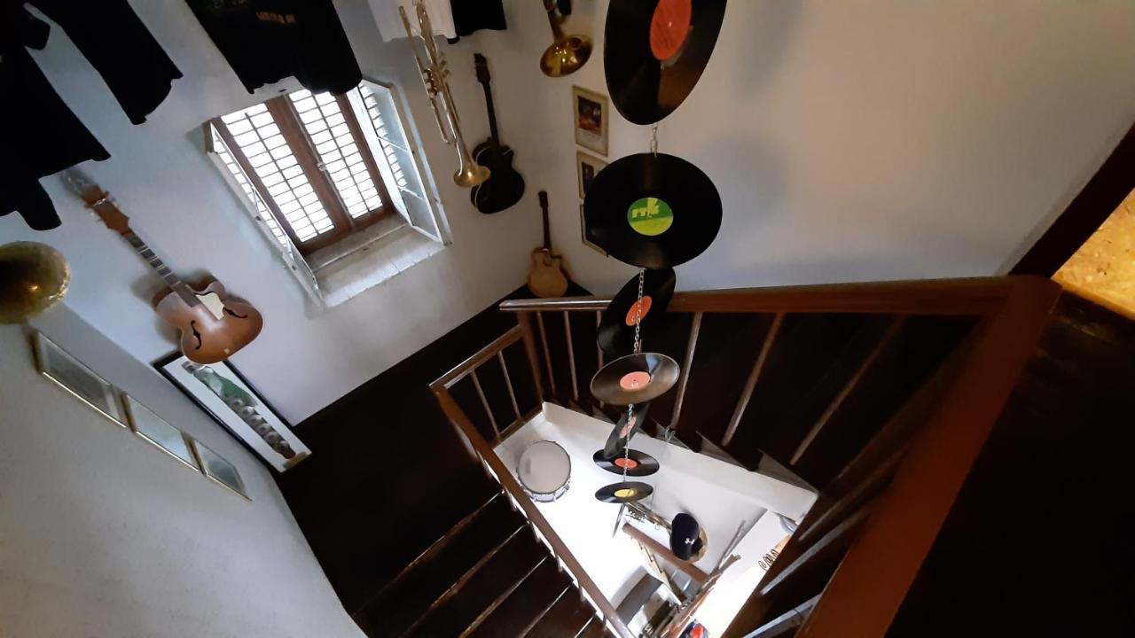Residence Muzica Bed And Breakfast Комен Екстер'єр фото