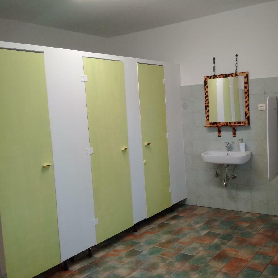 Residence Muzica Bed And Breakfast Комен Екстер'єр фото